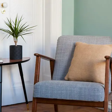 Apartment Blue & Green By Altido *
